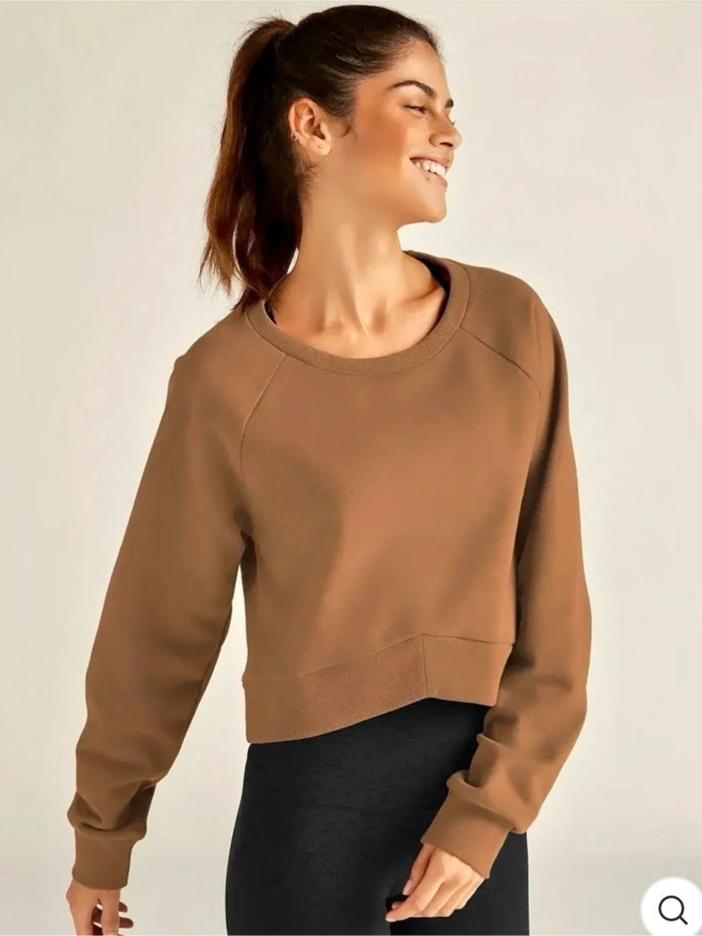 Beyond Yoga LuxeFleece Cropped Sweatshirt size Small great condition retails $98